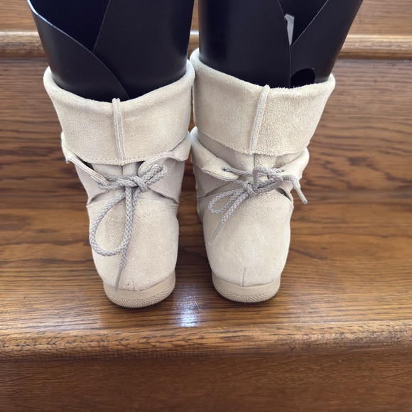 Cream Suede Booties Armadillo - Picture 5 of 8